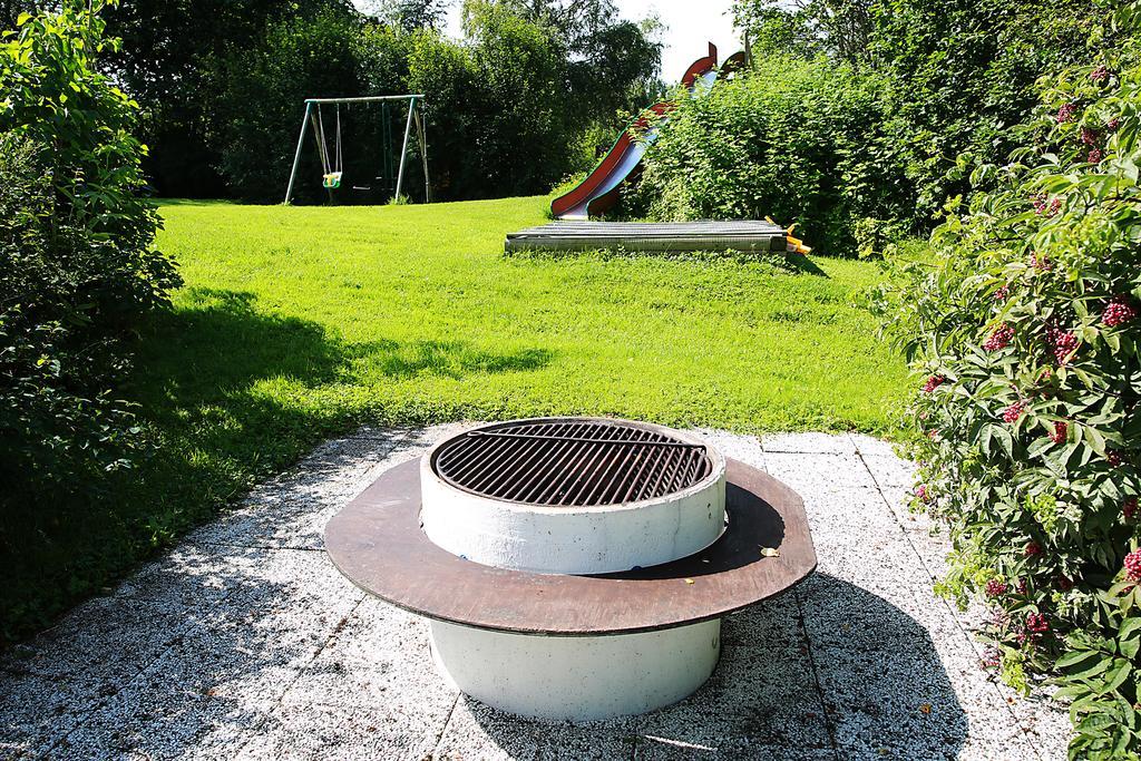 Bed and Breakfast Olsbacka Gard Falun Exterior foto
